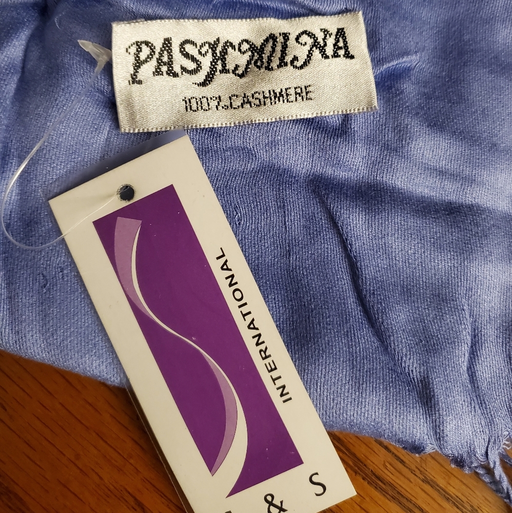 💙 NWT ICY VIOLET 100% CASHMERE PASHMINA